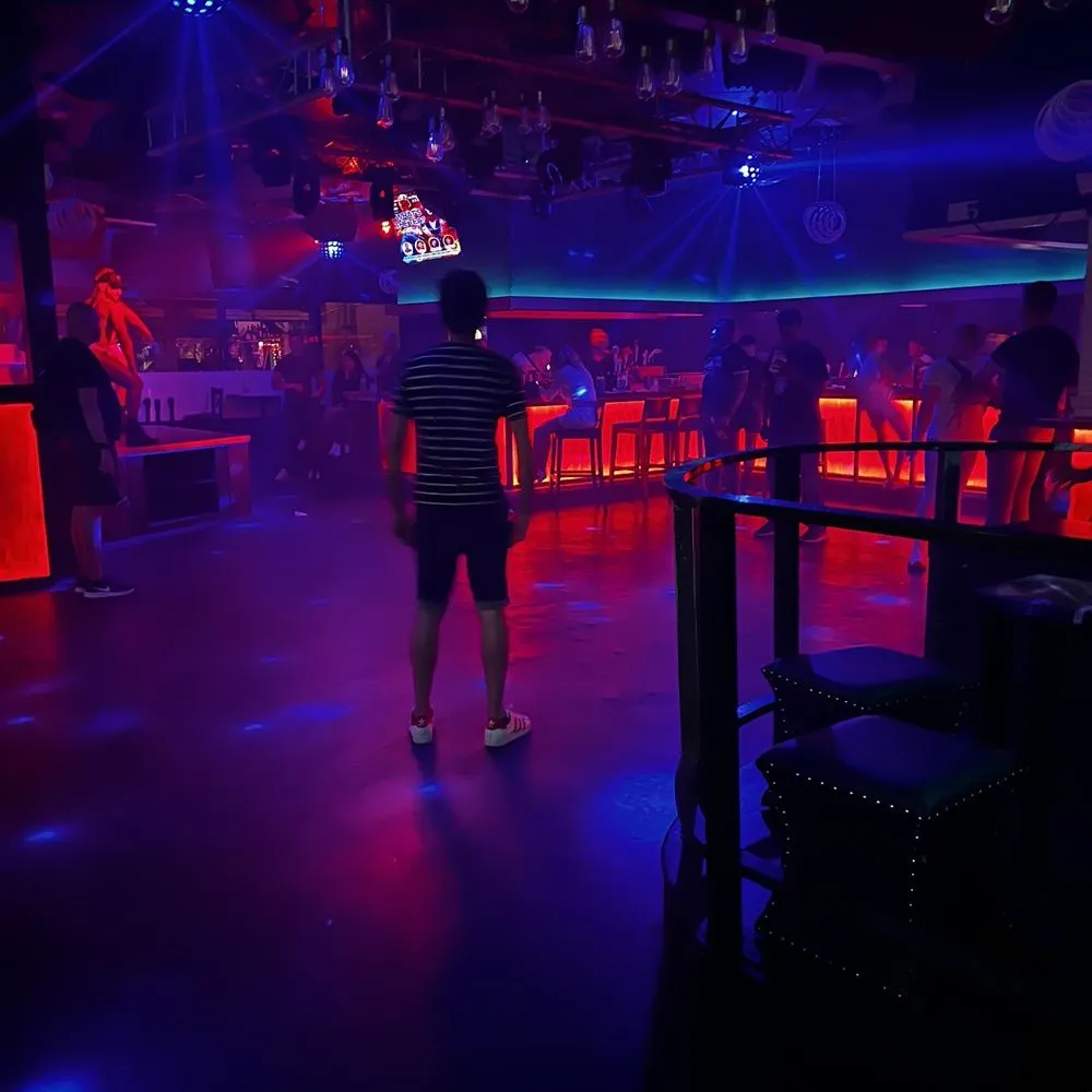 Georgie's Alibi Monkey Bar